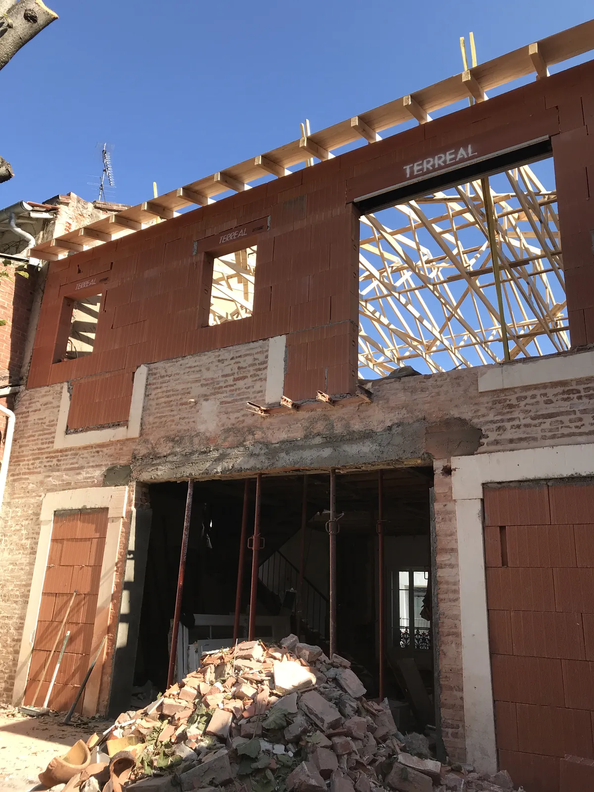 Surélévation de maison par Experts Travaux